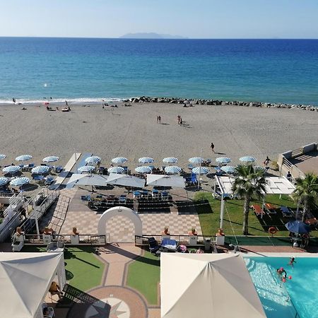 Hotel Il Gabbiano Beach Terme Vigliatore Exterior photo