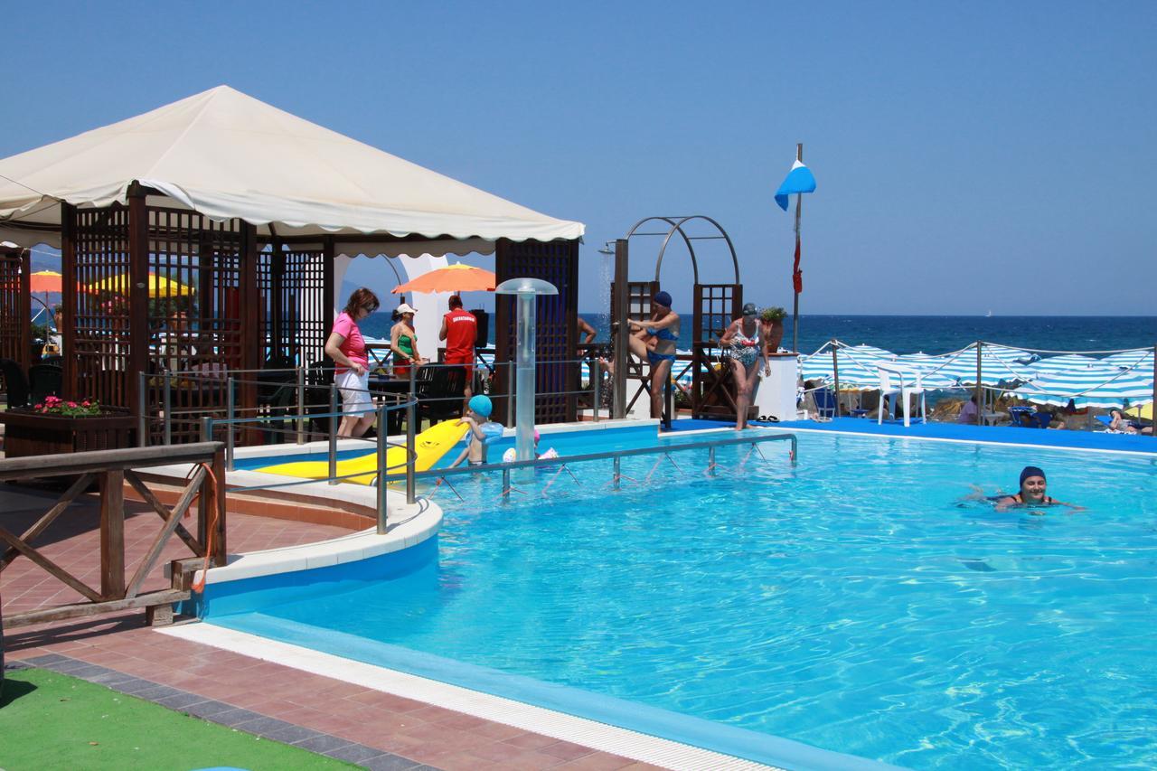 Hotel Il Gabbiano Beach Terme Vigliatore Exterior photo