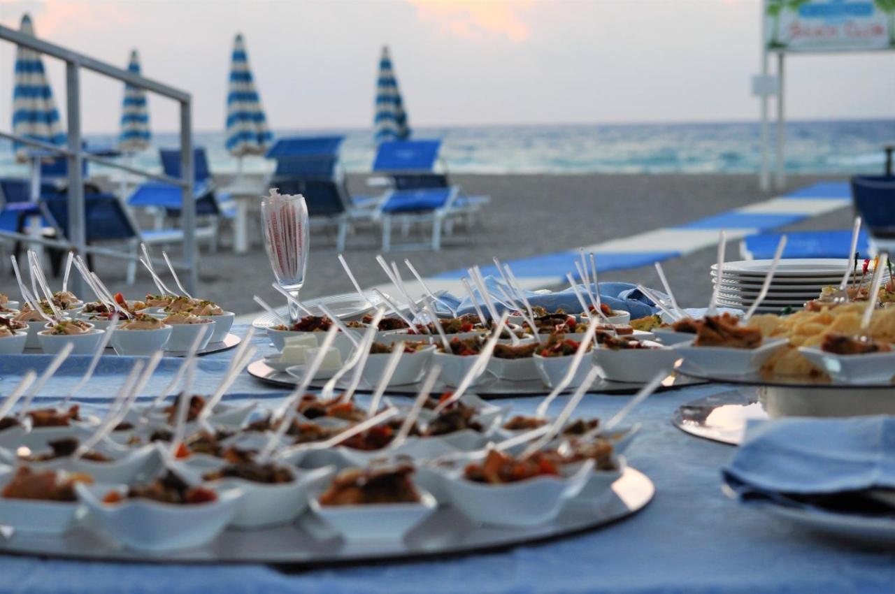 Hotel Il Gabbiano Beach Terme Vigliatore Exterior photo